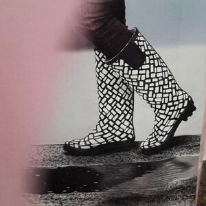 Serra Tall Rain Boots...NEW...Size SIZE 9